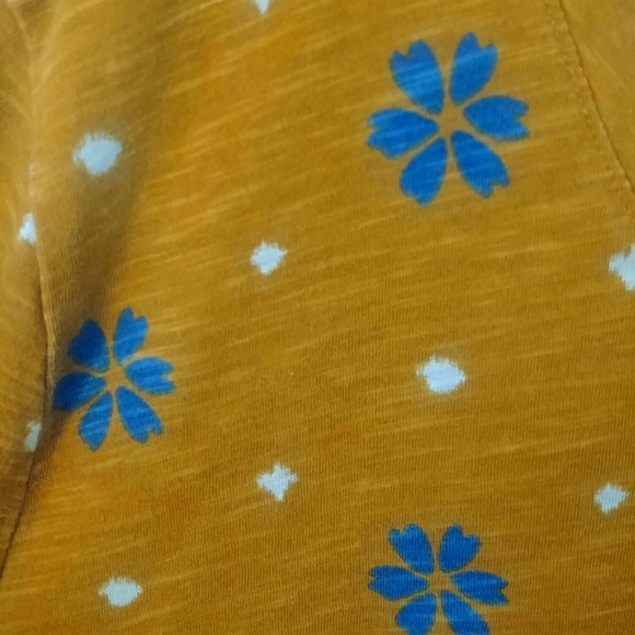 3/$25 Women's Sonoma V Neck Short Sleeve Tee Floral Gold/Brown Size 2X - Picture 3 of 4